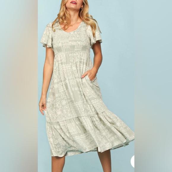 Mint Boho Smocking Fit Short Sleeve Midi Dress - Picture 1 of 3